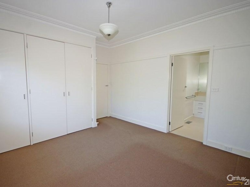 2 Florence Street, Ormond VIC 3204