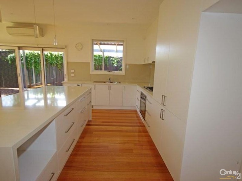 2 Florence Street, Ormond VIC 3204