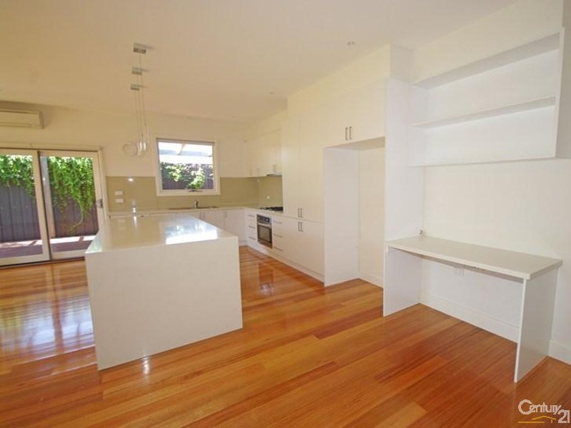 2 Florence Street, Ormond VIC 3204