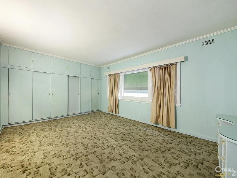 15 Bowen Street, Hughesdale VIC 3166