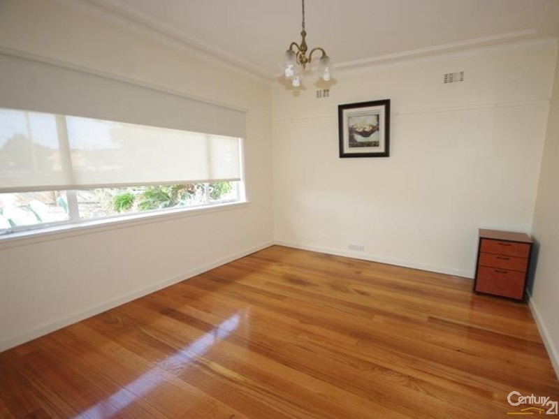 136 East Boundary Road, Bentleigh East VIC 3165
