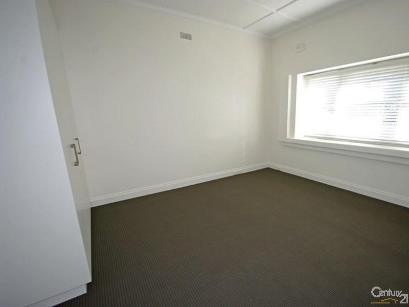 12 Vunabere Avenue, Bentleigh VIC 3204