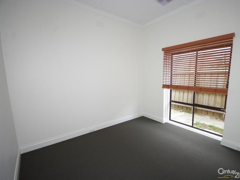 12 Vunabere Avenue, Bentleigh VIC 3204