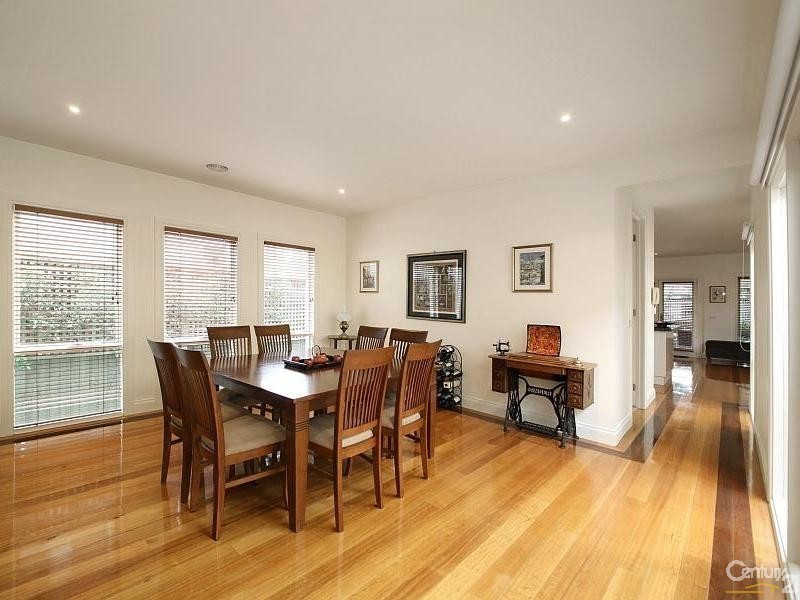 2/44 Lindsay Street, Mckinnon VIC 3204