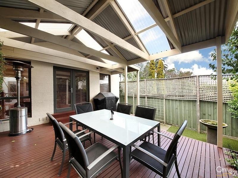 2/44 Lindsay Street, Mckinnon VIC 3204