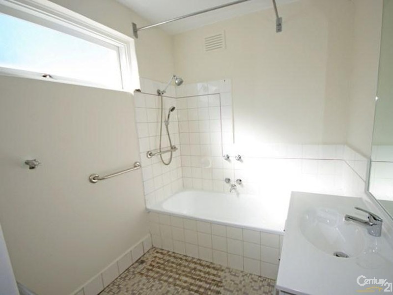 1/9 Barker Street, Cheltenham VIC 3192