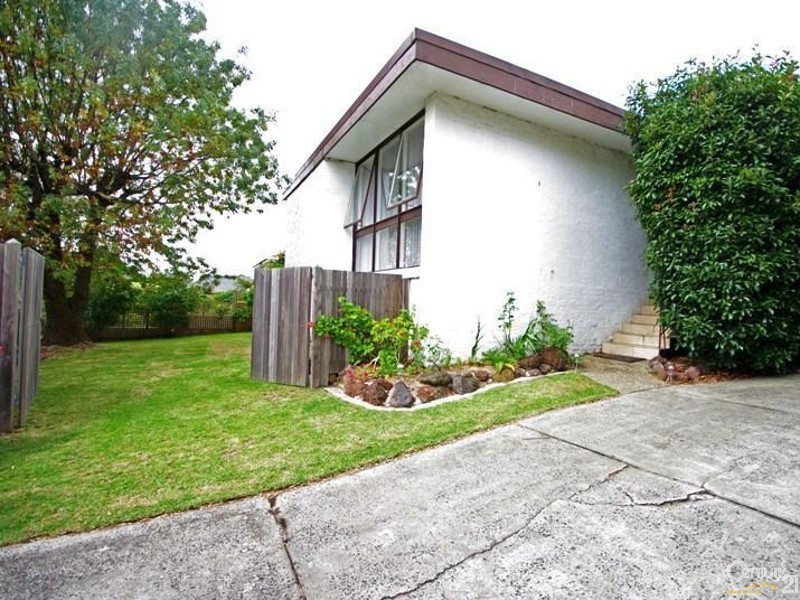 1/76-78 Kennedy Street, Bentleigh East VIC 3165