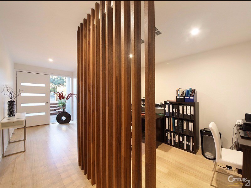 6B Sassella Street, Bentleigh East VIC 3165