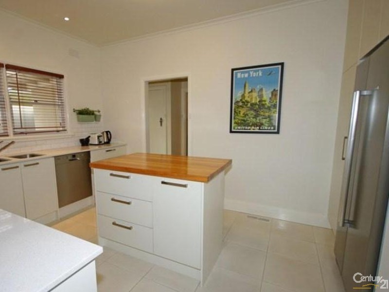 1/58 Barrington Street, Bentleigh East VIC 3165