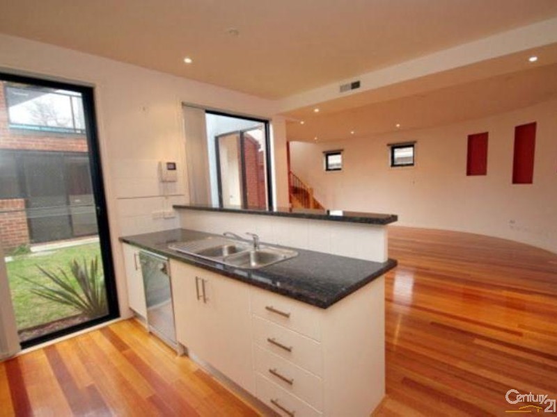 31 Gnarwyn Road, Carnegie VIC 3163