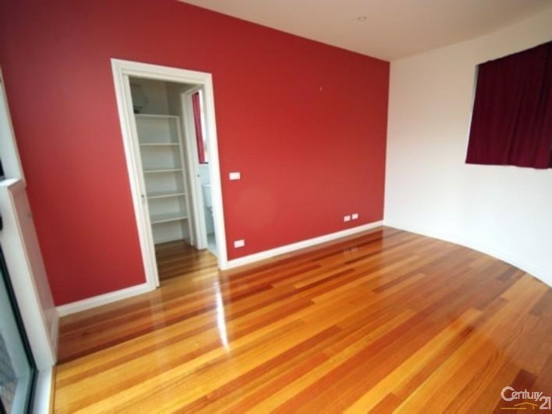 31 Gnarwyn Road, Carnegie VIC 3163