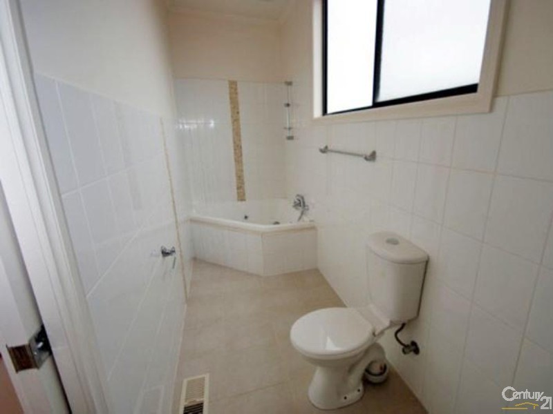 31 Gnarwyn Road, Carnegie VIC 3163