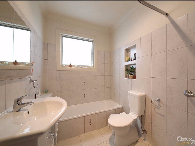 30 Glen Orme Avenue, Mckinnon VIC 3204