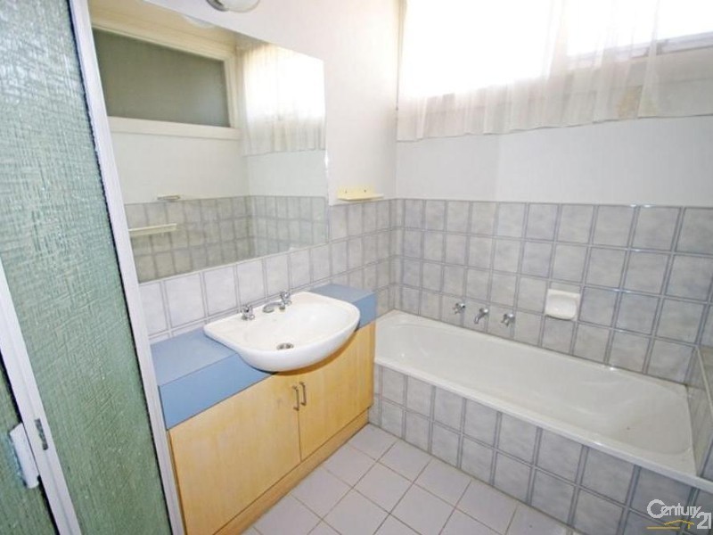 1/106 Bignell Road, Bentleigh East VIC 3165