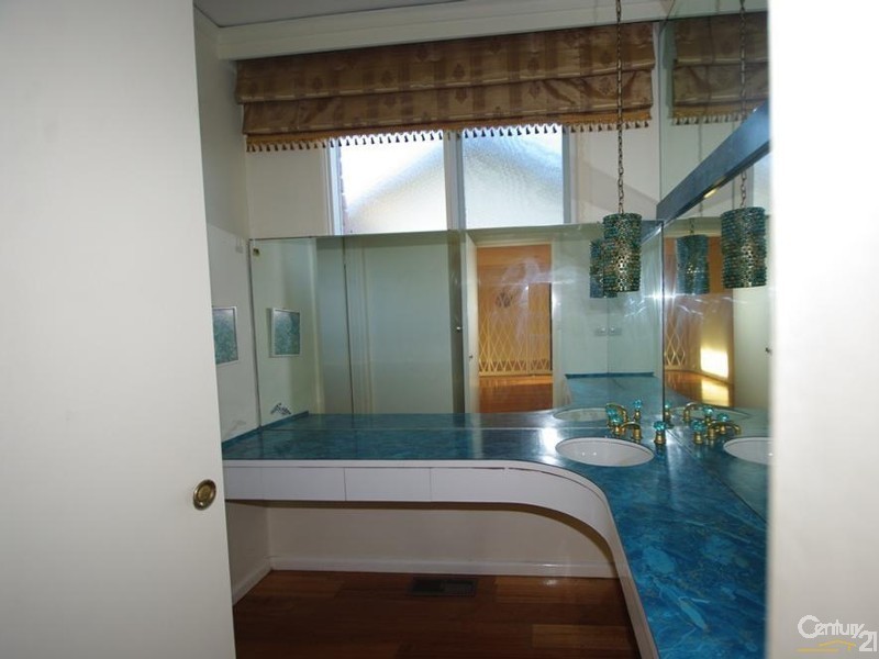 665 Hawthorn Road, Brighton East VIC 3187