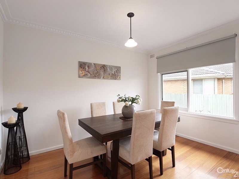 5 Montclair Court, Bentleigh East VIC 3165