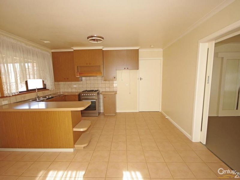 136 Bignell Road, Bentleigh East VIC 3165