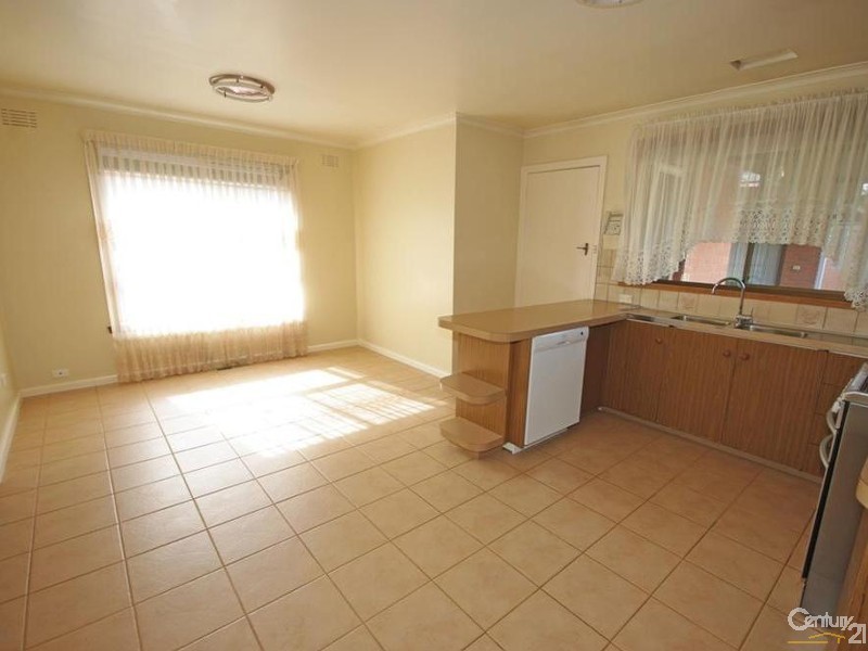 136 Bignell Road, Bentleigh East VIC 3165