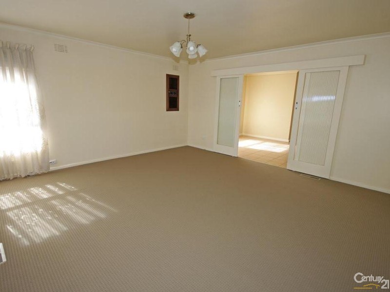 136 Bignell Road, Bentleigh East VIC 3165