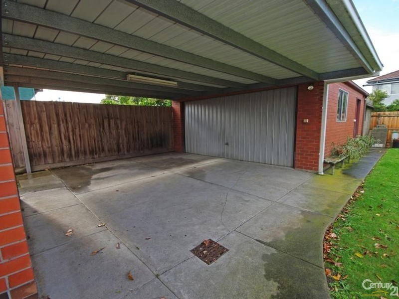 136 Bignell Road, Bentleigh East VIC 3165