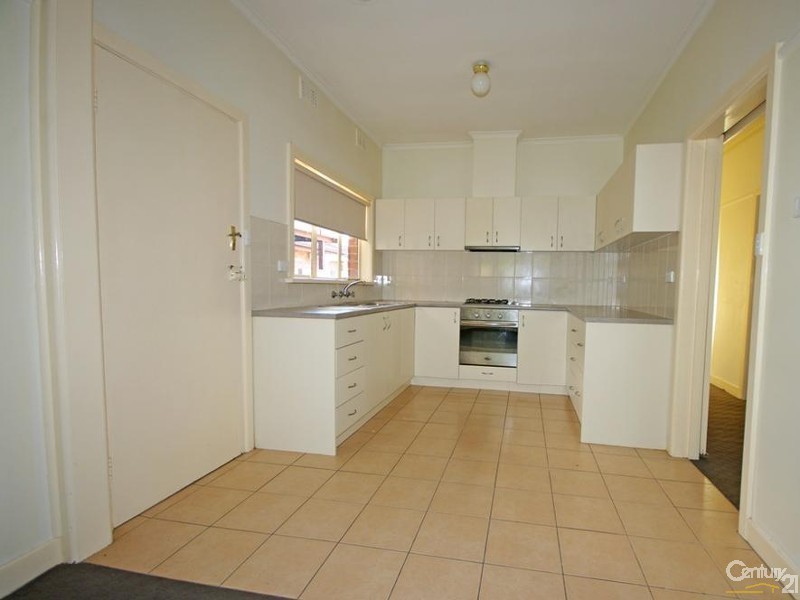 99 East Boundary Road, Bentleigh East VIC 3165