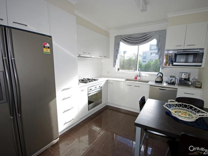 7/3B Warrigal Road, Hughesdale VIC 3166