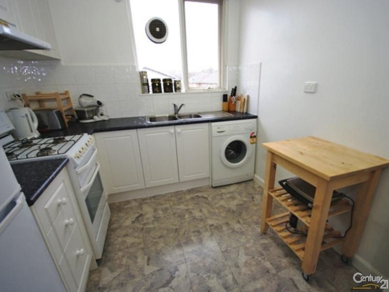 10/4 Osborne Avenue, Glen Iris VIC 3146