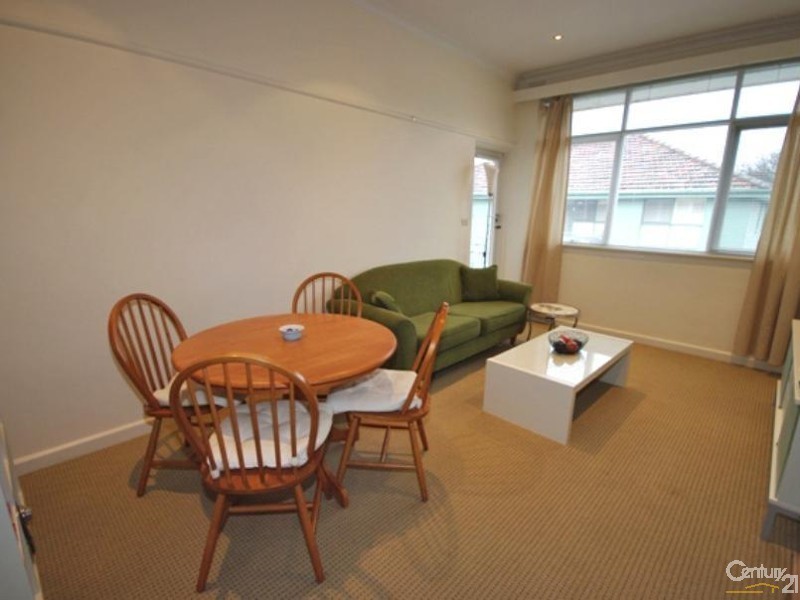 10/4 Osborne Avenue, Glen Iris VIC 3146