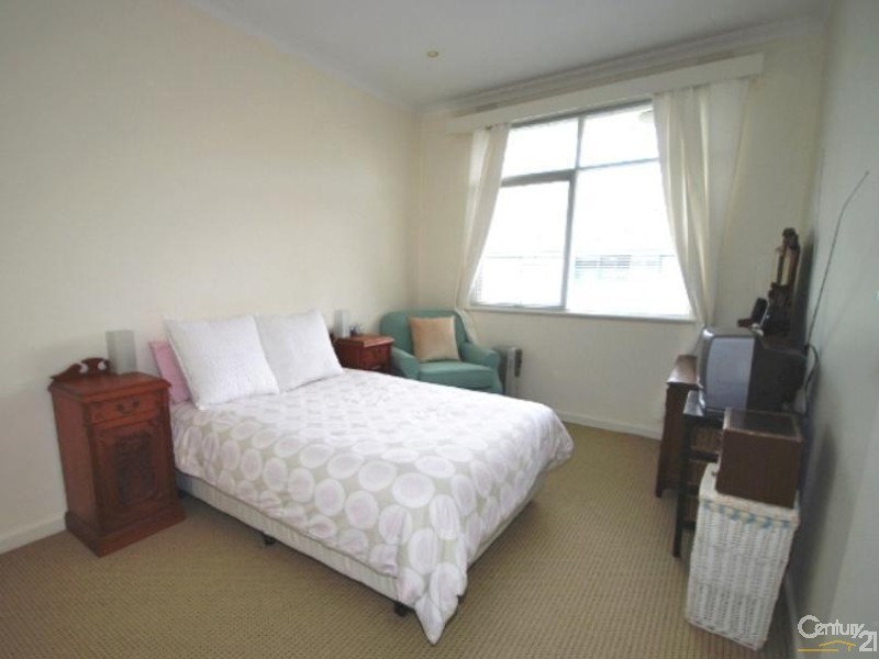 10/4 Osborne Avenue, Glen Iris VIC 3146