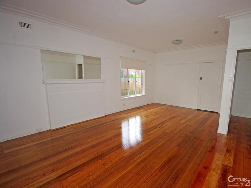 70 Oakleigh Road, Carnegie VIC 3163