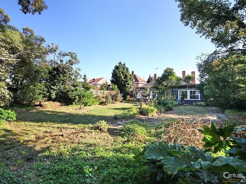 10 Poath Road, Hughesdale VIC 3166