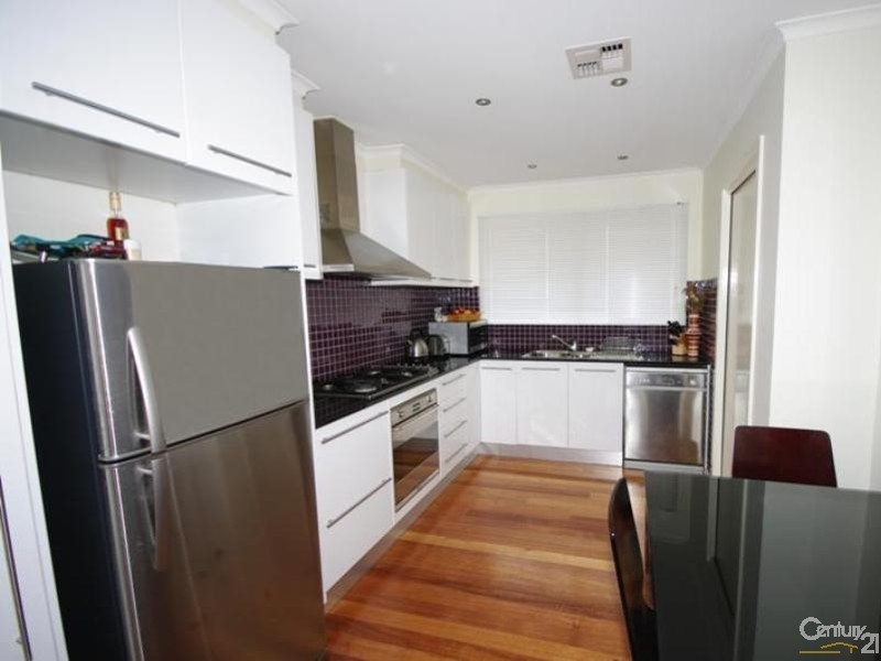 3/39 Coorigil Road, Carnegie VIC 3163