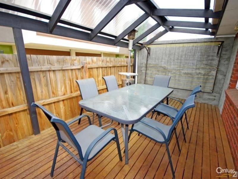 3/39 Coorigil Road, Carnegie VIC 3163