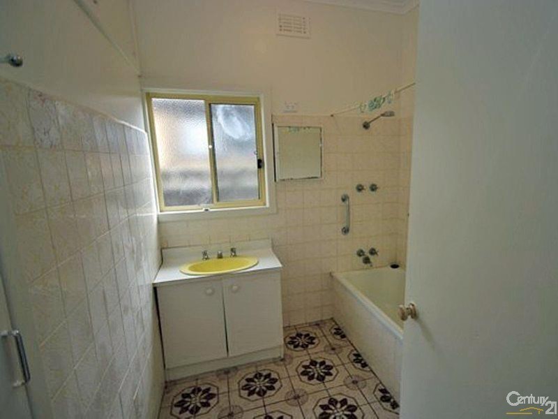 5 Moya Crescent, Noble Park VIC 3174