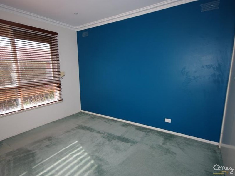 2/96 Mimosa Road, Carnegie VIC 3163