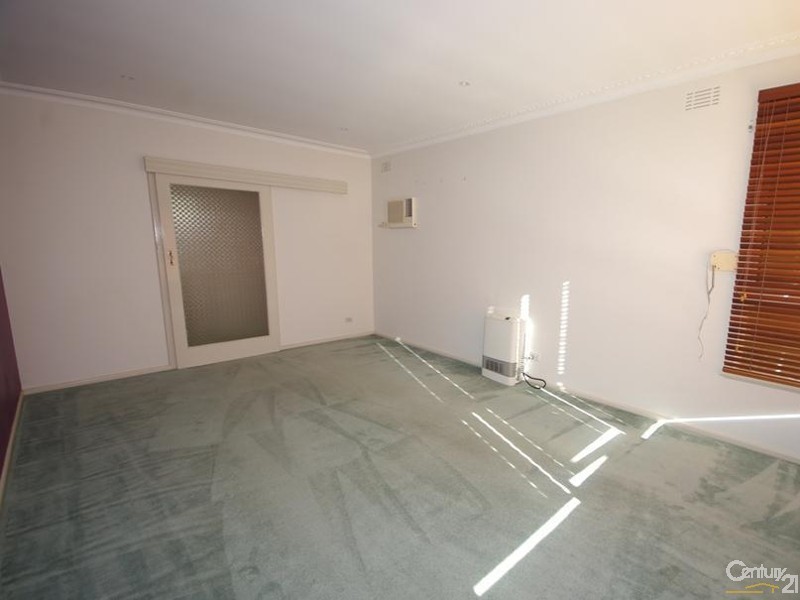 2/96 Mimosa Road, Carnegie VIC 3163