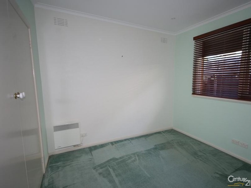 2/96 Mimosa Road, Carnegie VIC 3163