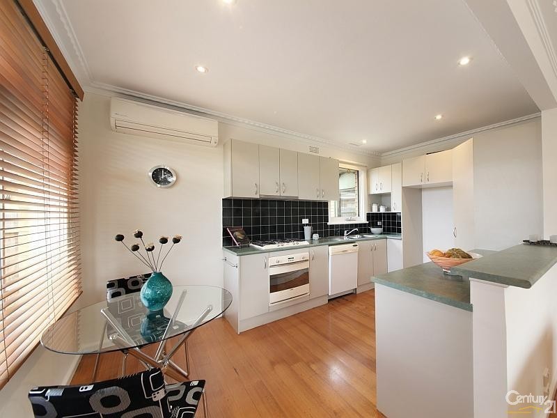 5 Montclair Court, Bentleigh East VIC 3165