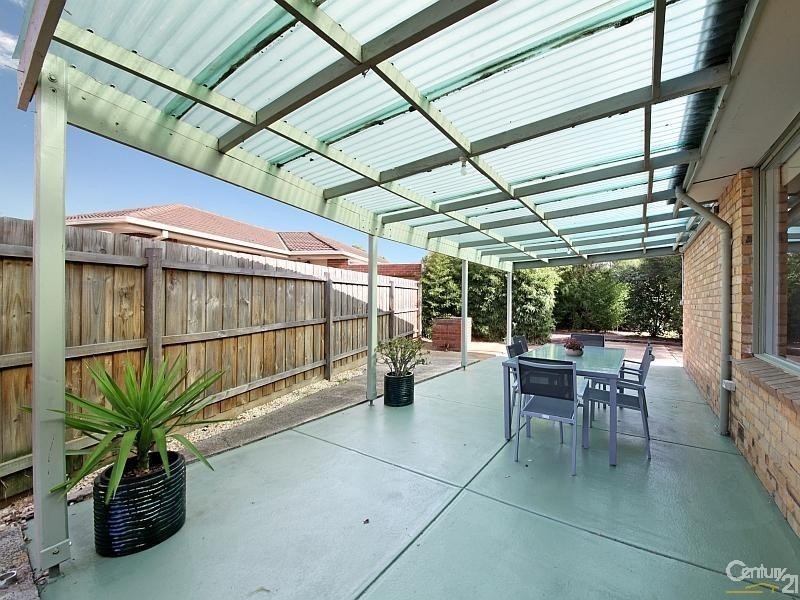 5 Montclair Court, Bentleigh East VIC 3165