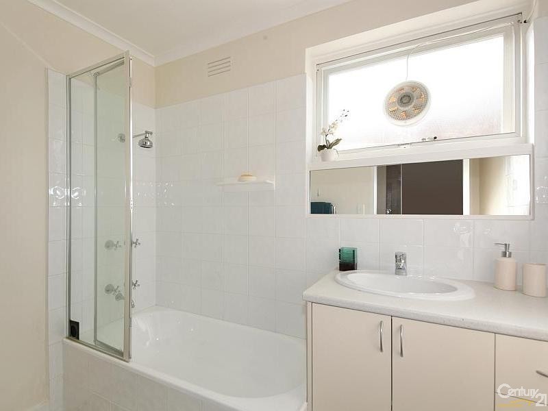 1/297 Jasper Road, Ormond VIC 3204