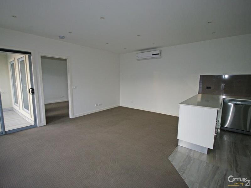 2/46 Gilbert Grove, Bentleigh VIC 3204