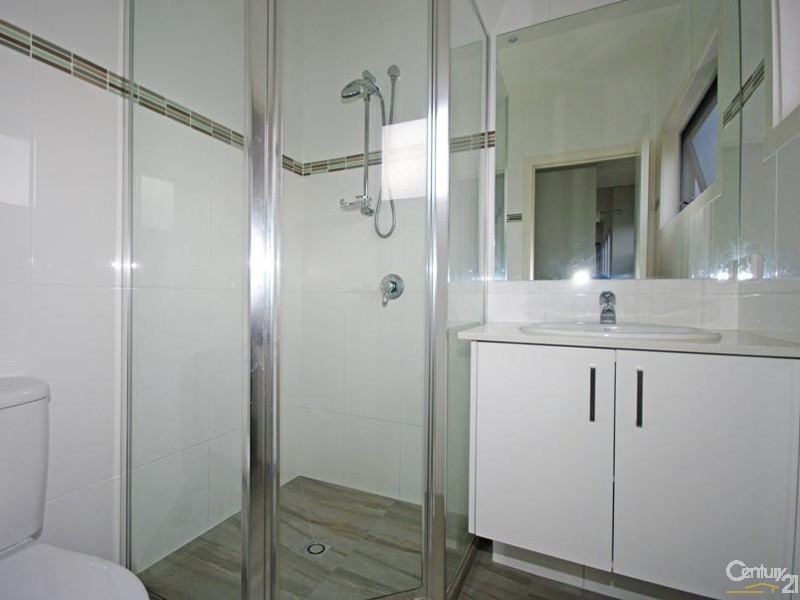 2/46 Gilbert Grove, Bentleigh VIC 3204