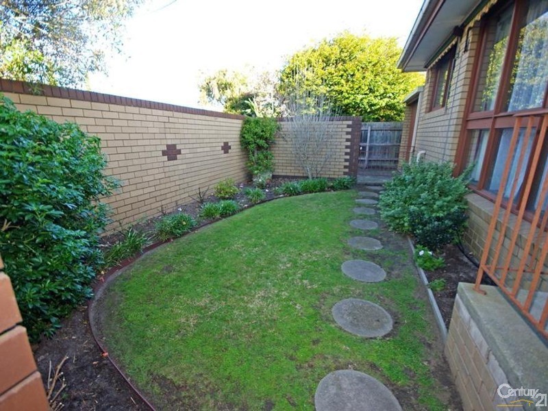 1/5 Elm Grove, Mckinnon VIC 3204