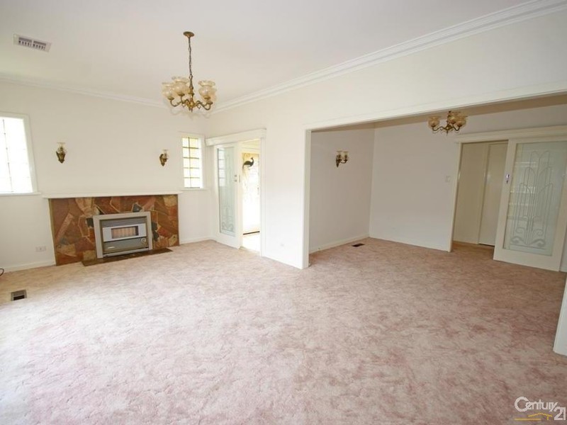 6 Clarence Street, Bentleigh East VIC 3165