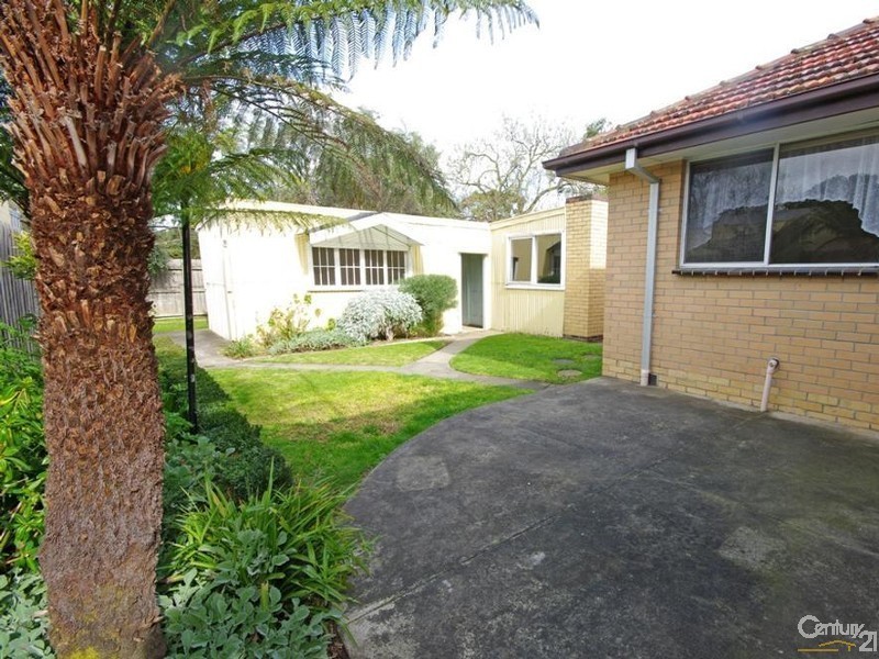 6 Clarence Street, Bentleigh East VIC 3165