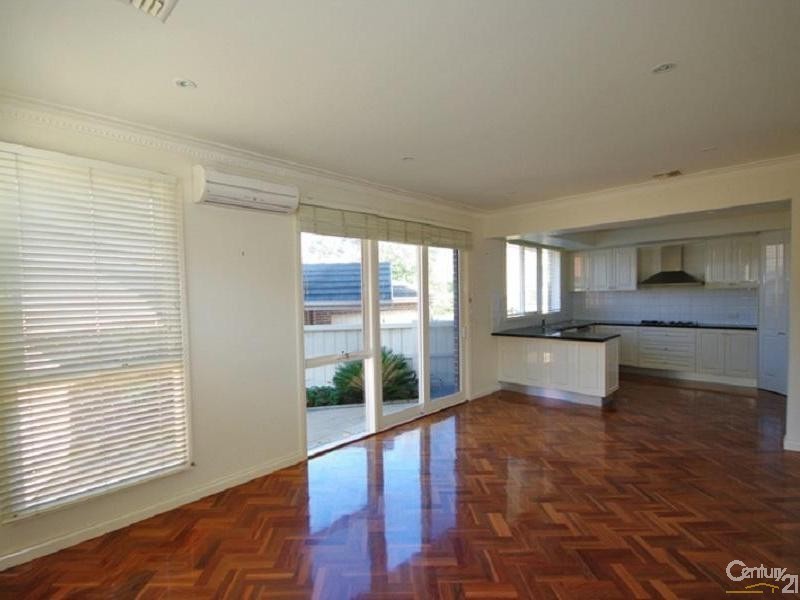 16 Ross Street, Bentleigh VIC 3204