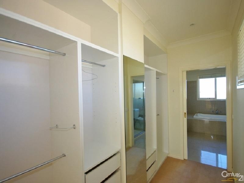16 Ross Street, Bentleigh VIC 3204