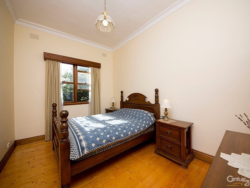 14 Neerim Road, Caulfield VIC 3162