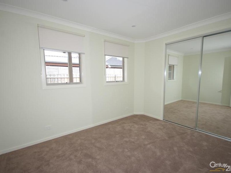 2/8 Neville Street, Bentleigh East VIC 3165