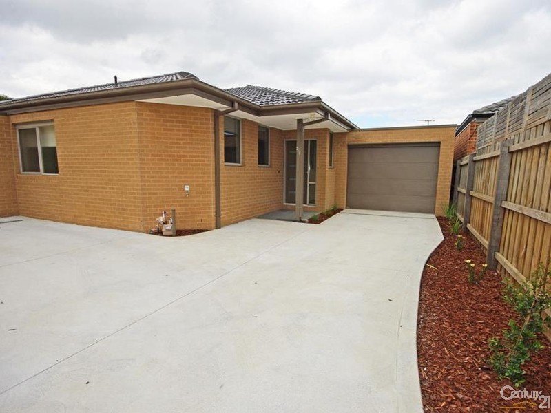 2/8 Neville Street, Bentleigh East VIC 3165